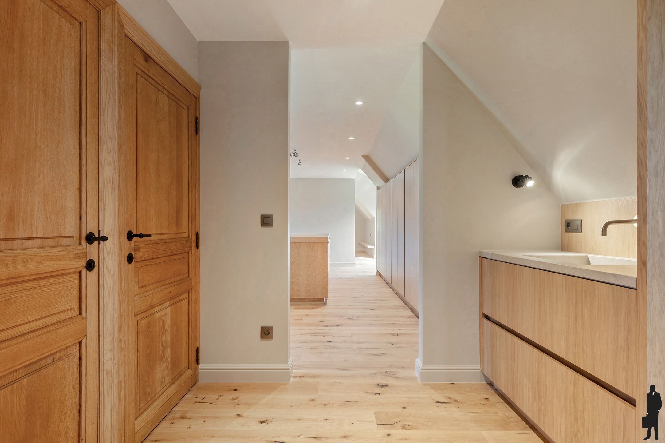 Hoogwaardig, gerenoveerde villa op een perceel van 3.552m² foto 19