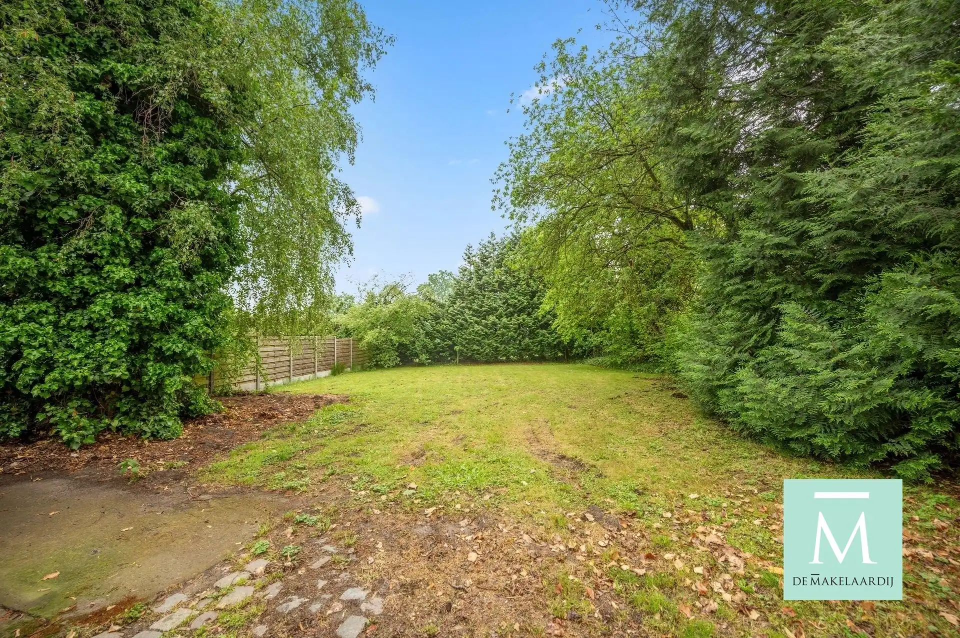 Ruime woning met 4 slaapkamers, garage en diepe tuin op toplocatie! foto 15