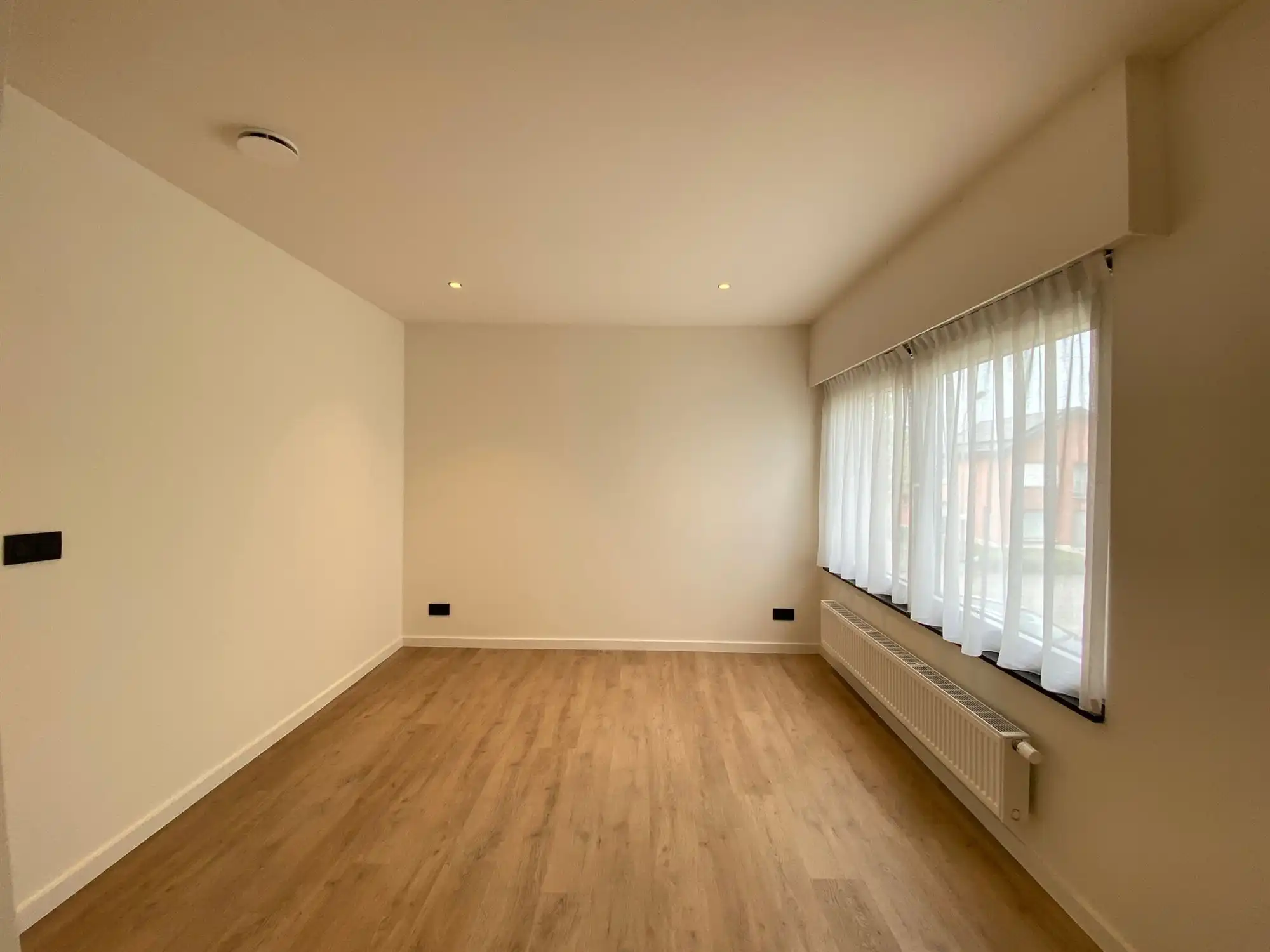 prachtig gerenoveerde woonst met 5 slaapkamers en 2 garages foto 19