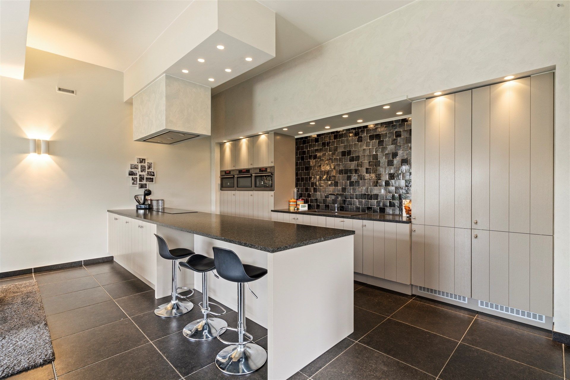 Top gelegen HOB met ruimte tot 5 slaapkamers op een toplocatie foto 9