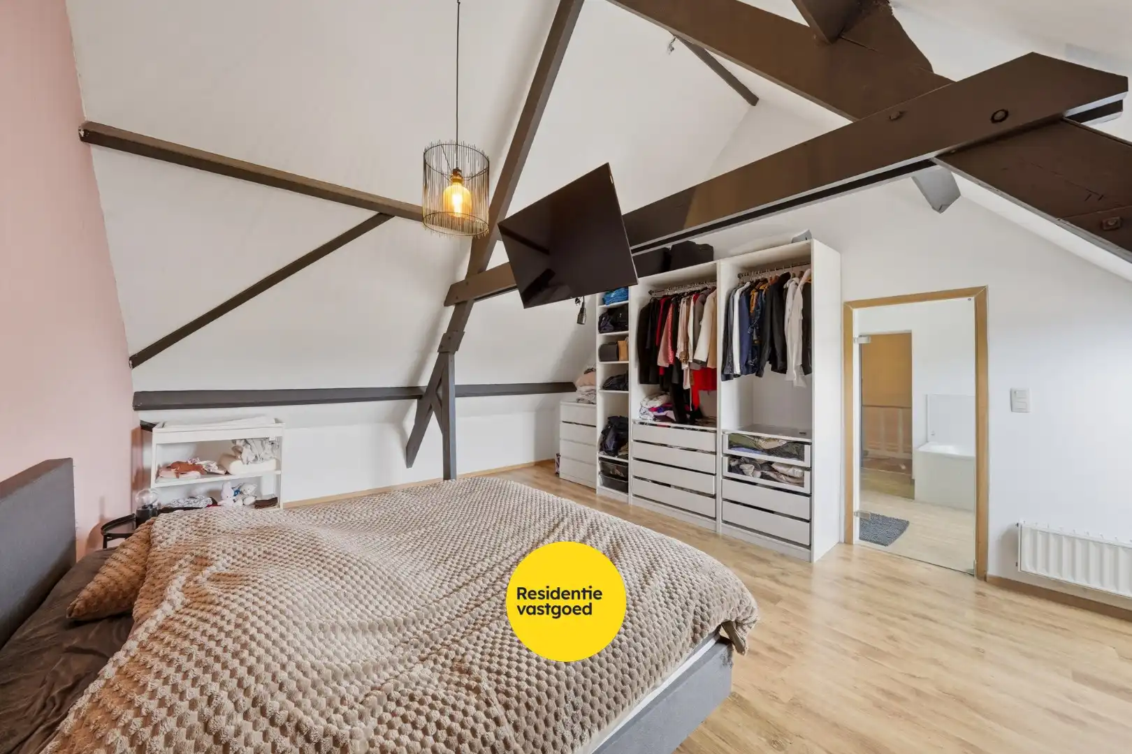 Karaktervolle halfopen bebouwing met multifunctioneel bijgebouw  in Westkerke foto 28