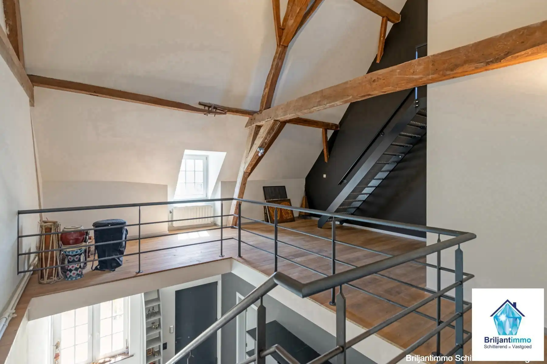 Uiterst charmante en gerenoveerde hoeve met gezellige tuin foto 13