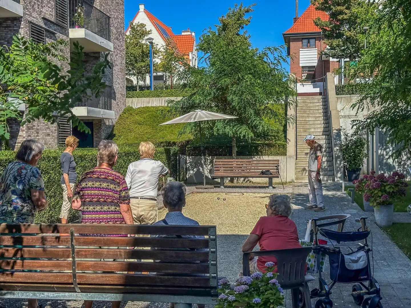 Ruime assistentiewoning in een groene oase van rust. foto 12