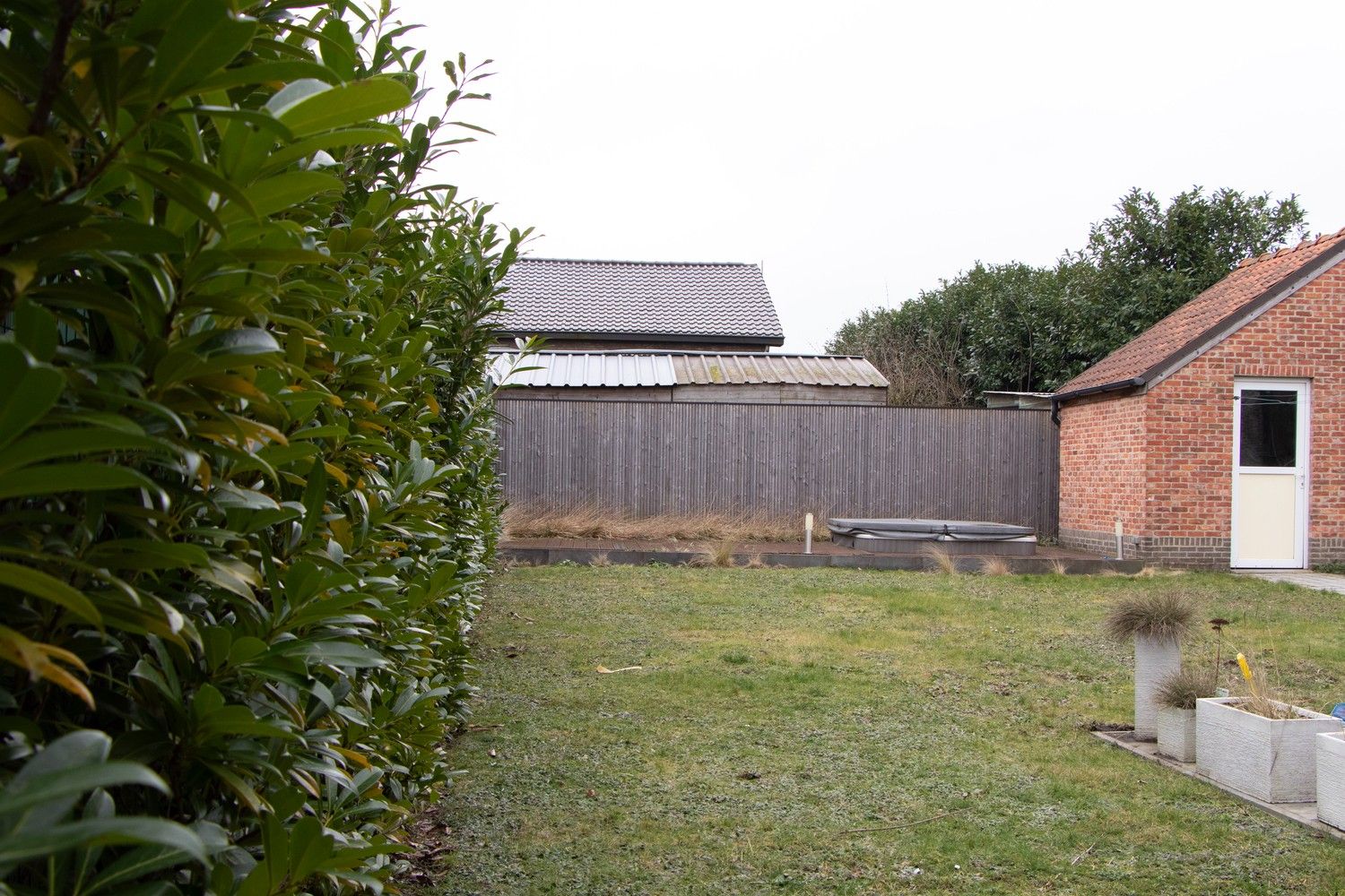 Heerlijk wonen in het groen: karaktervolle, gerenoveerde woning met jacuzzi in Zutendaal foto 22