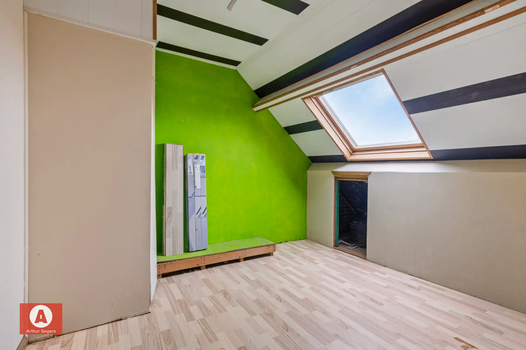 Ruime halfopen bebouwing op 15a 62ca met landelijk zicht foto 15