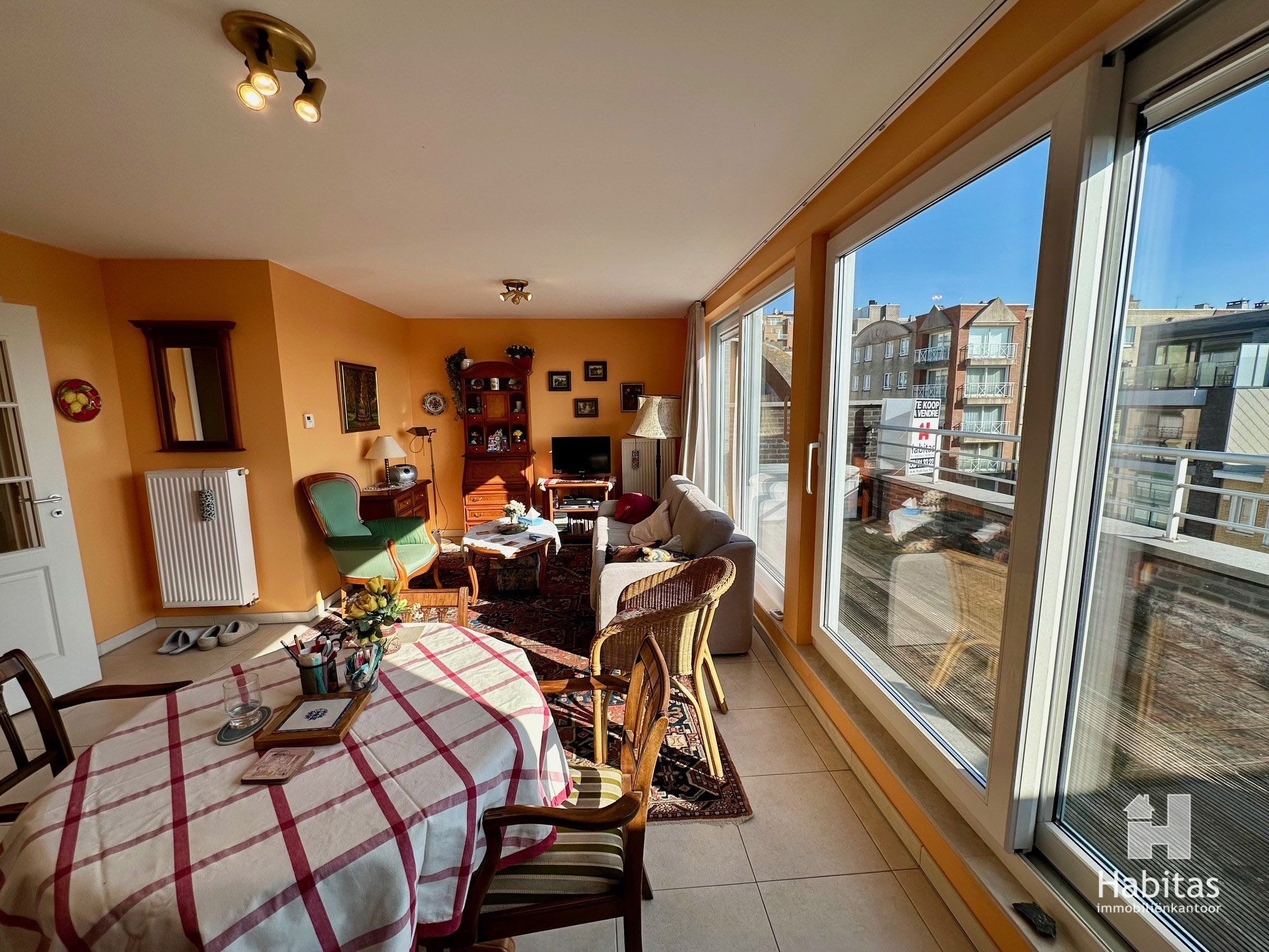 Gemeubeld penthouse met een absolute topligging foto 6