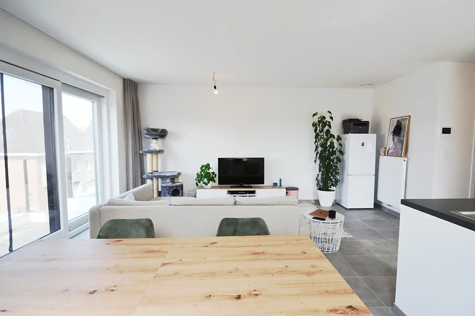Instapklaar appartement met 2 slaapkamers en ondergrondse garage foto 3