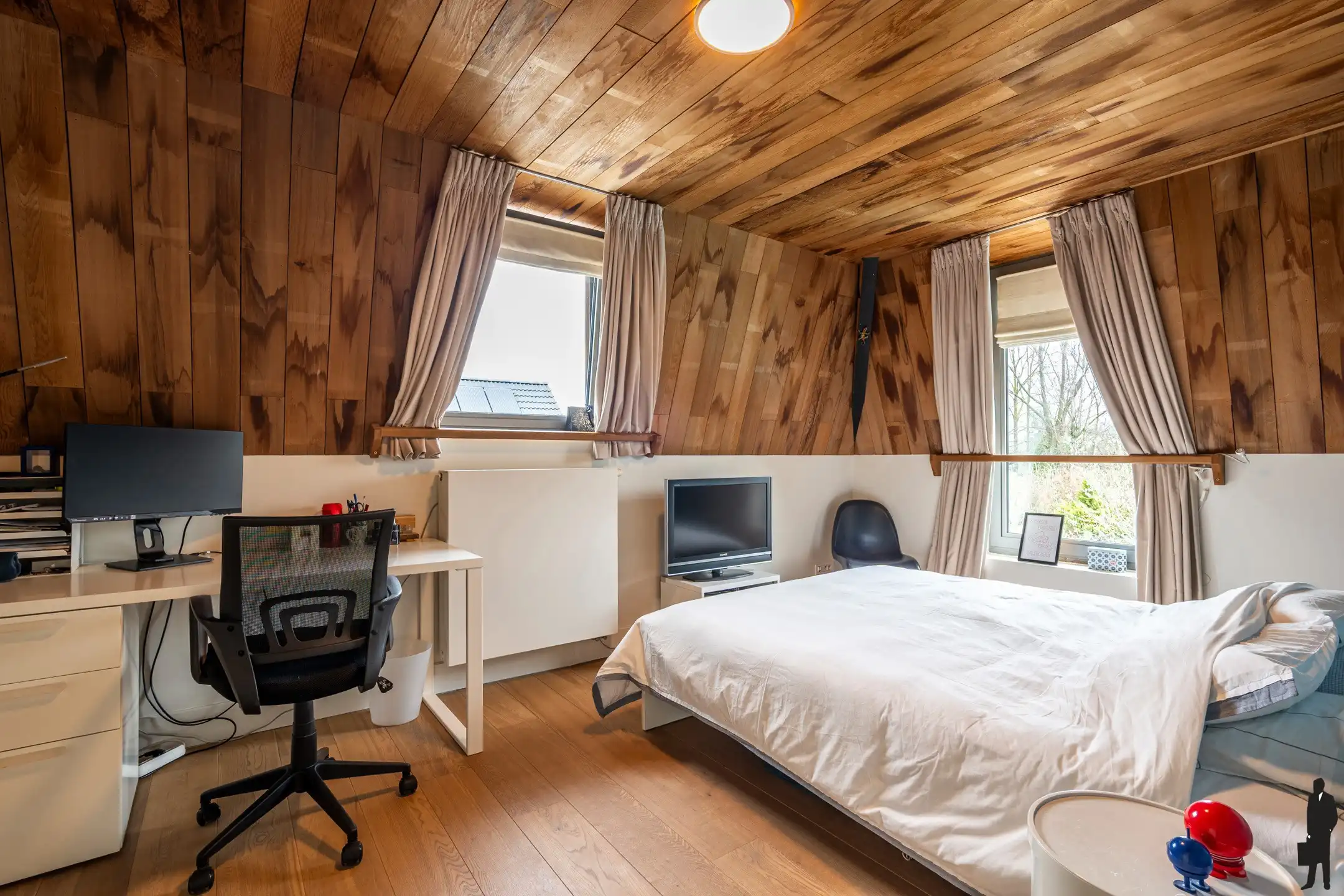 Unieke villa met zwembad, 4 slpk en zuidgerichte tuin foto 21