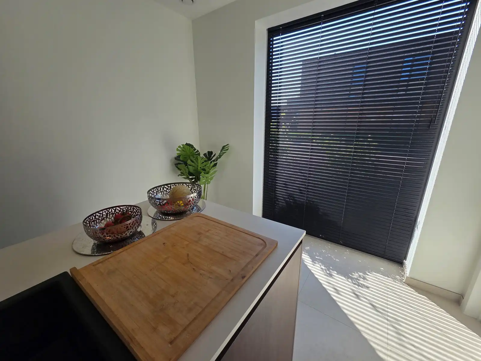Instapklare recente woning met mooie tuin!!! foto 9
