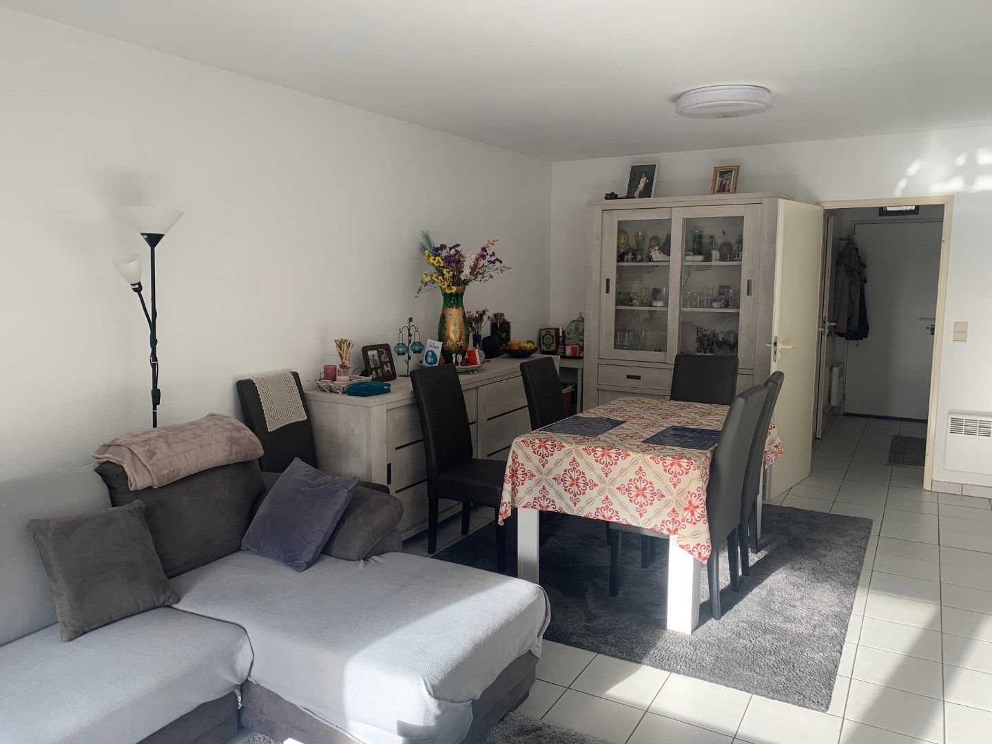 Gemeubeld appartement met 1 slaapkamer, vlak aan zee foto 3