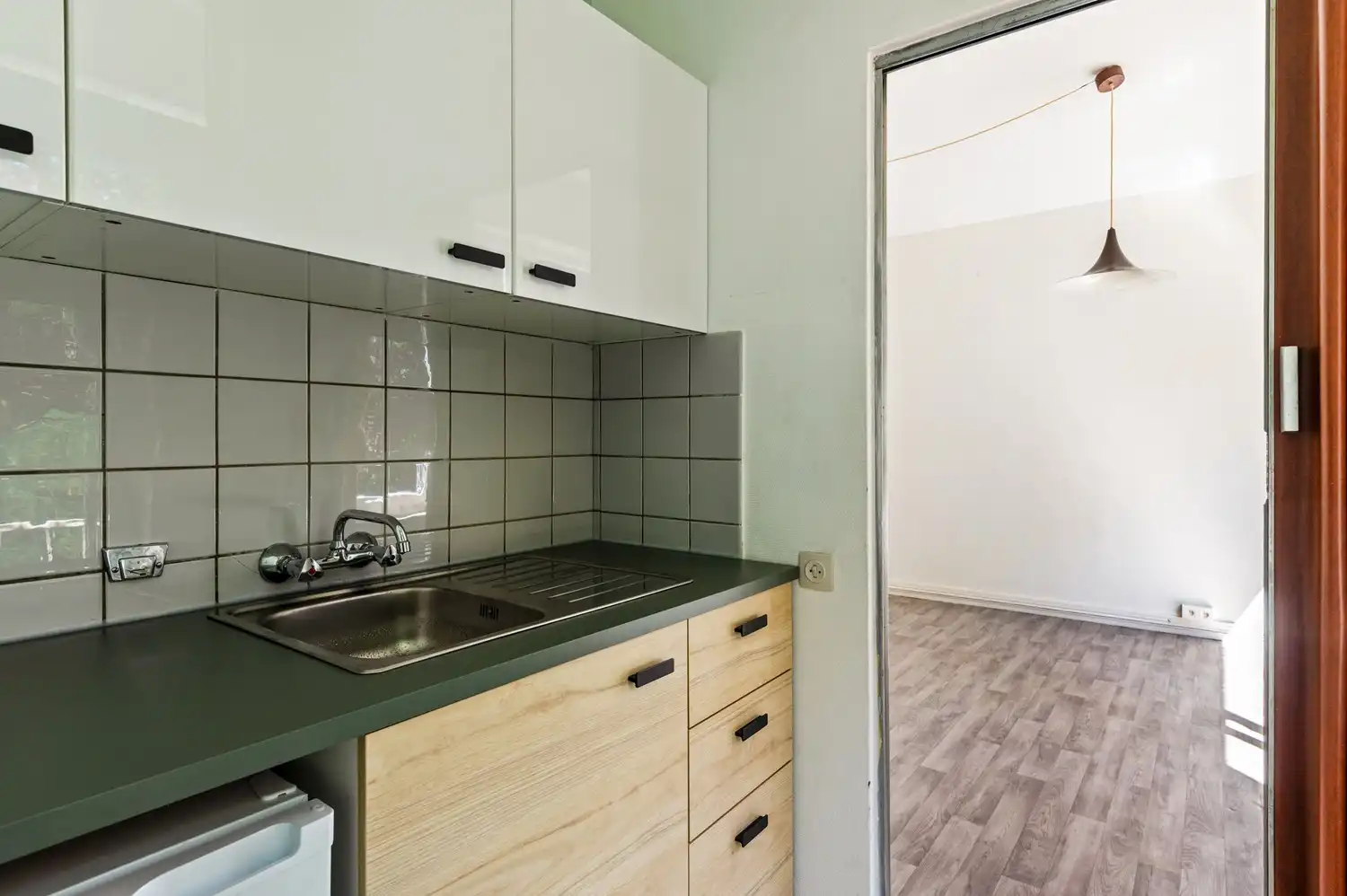 Lichtrijke studio aan het Harmoniepark! foto 9