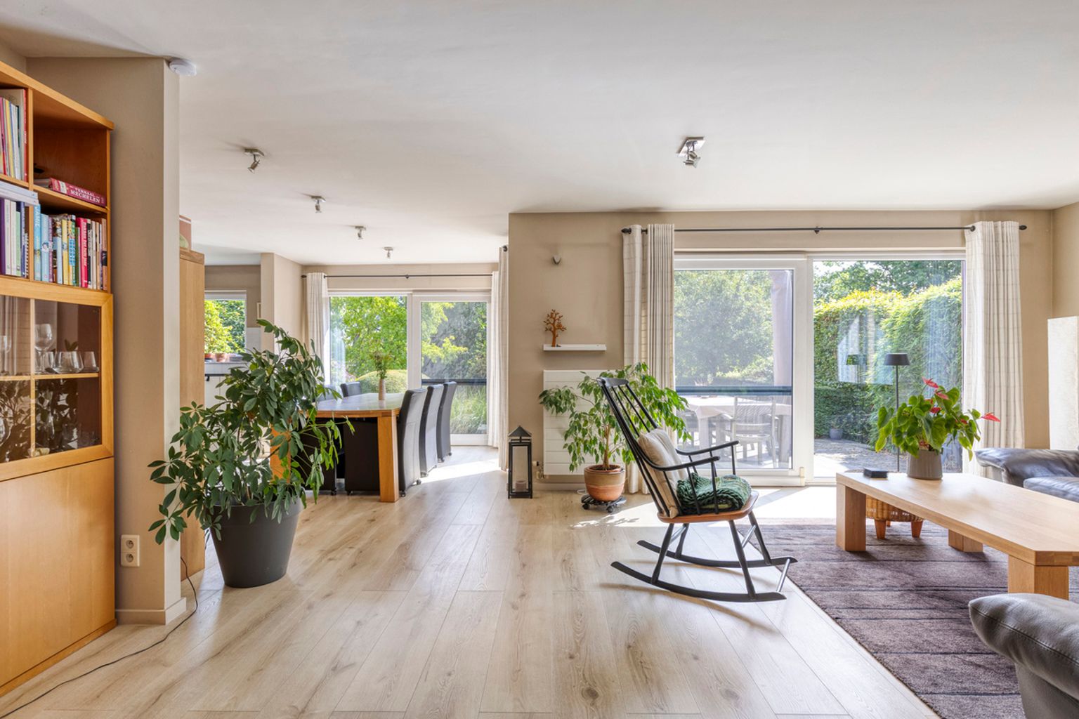 Uitstekend onderhouden en instapklare villa op 8 are 51 ca foto 3