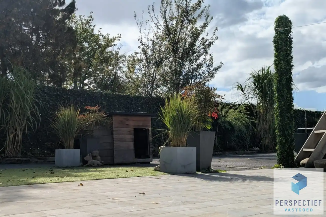 BEZOEKMOMENT ZATERDAG 21/03 VAN 13U TOT 15U | Ruime, instapklare woning met 4 slaapkamers, garage en magazijn op 970 m² foto 22