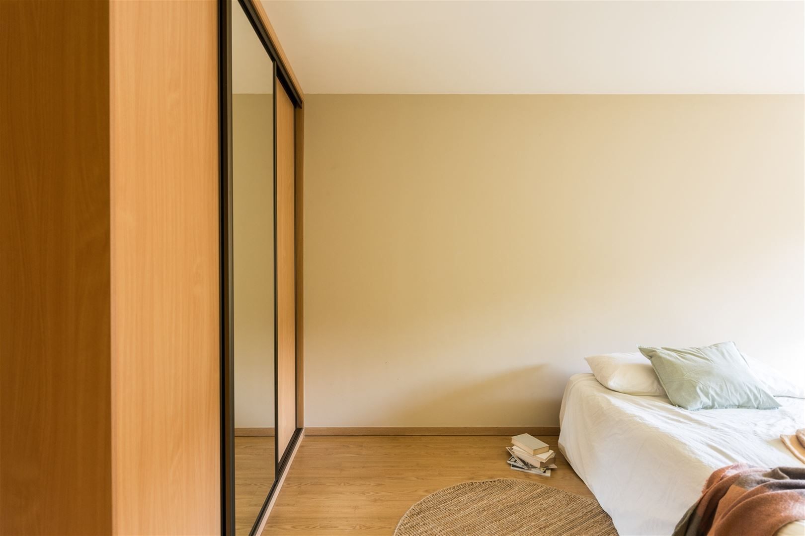Instapklaar en ruim appartement met groene uitzichten nabij het centrum van Mortsel foto 14