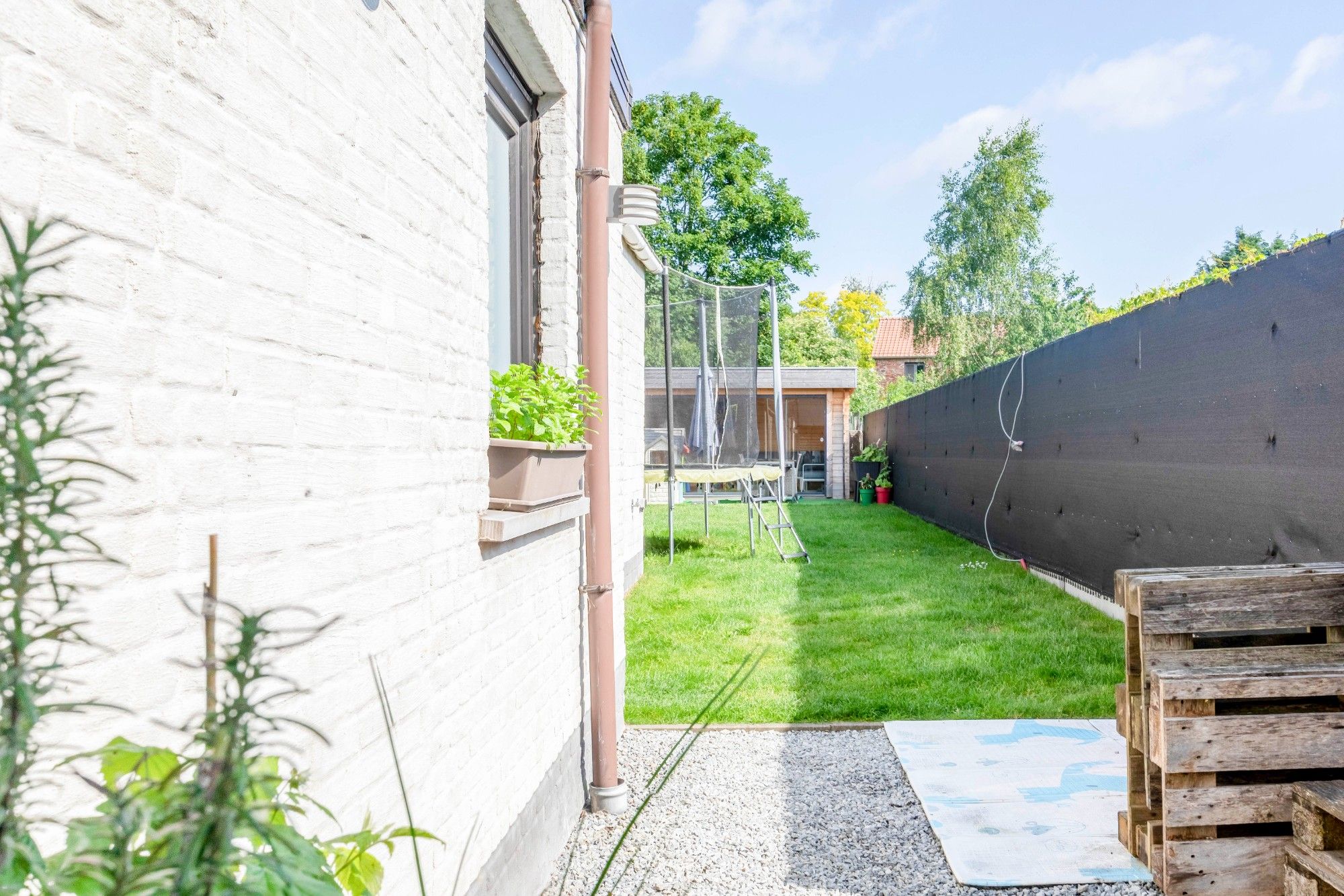 Instapklare woning met zeer aangename tuin foto 16