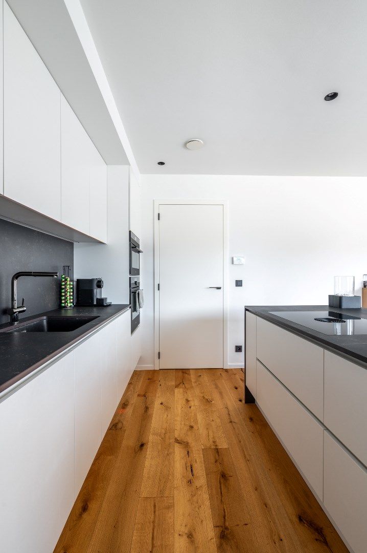 Luxueus afgewerkte alleenstaande woning op 481 m² foto 14