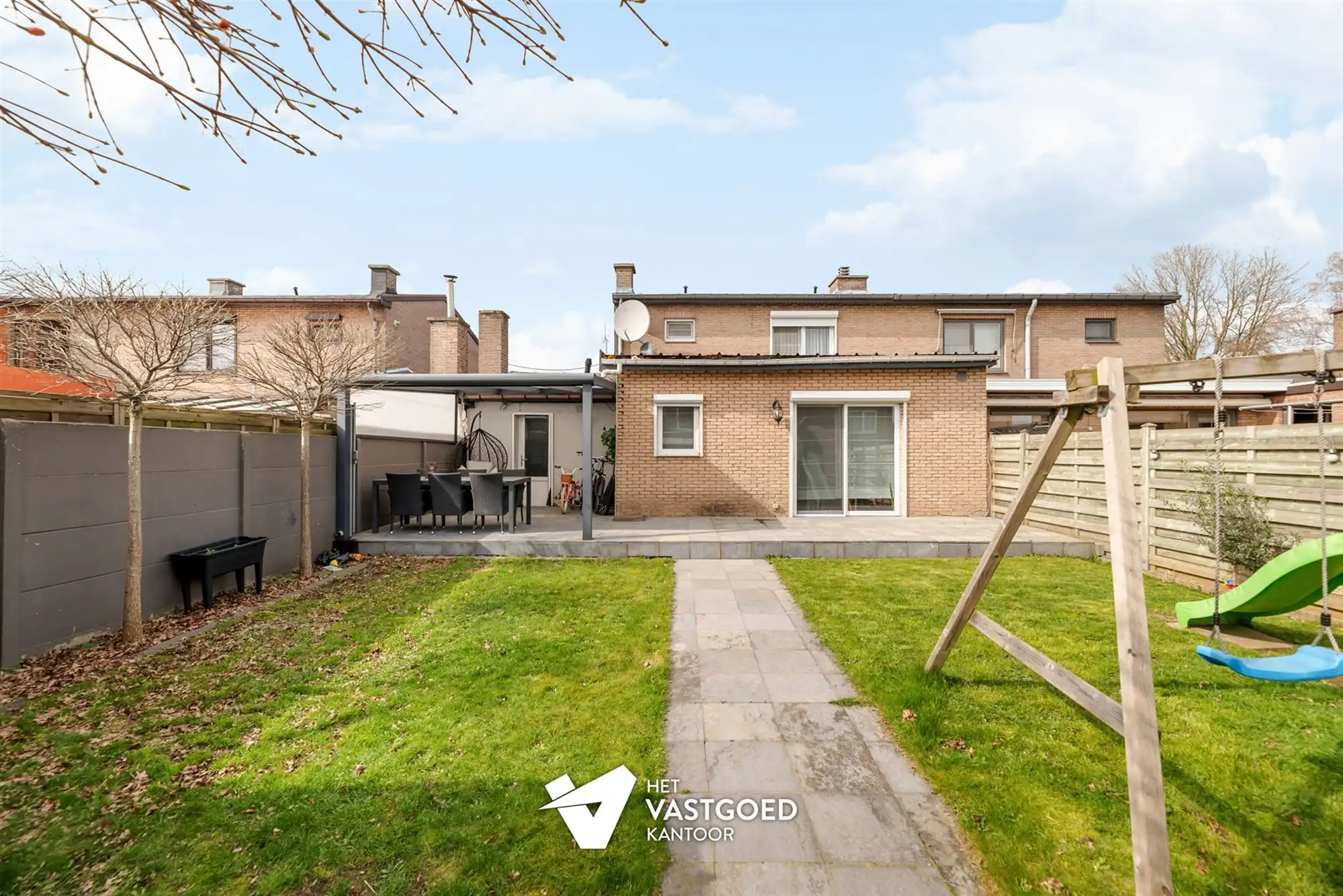 GERENOVEERDE WONING MET 3 SLAAPKAMERS EN GEZELLIGE STADSTUIN IN HEUSDEN CENTRUM foto 2