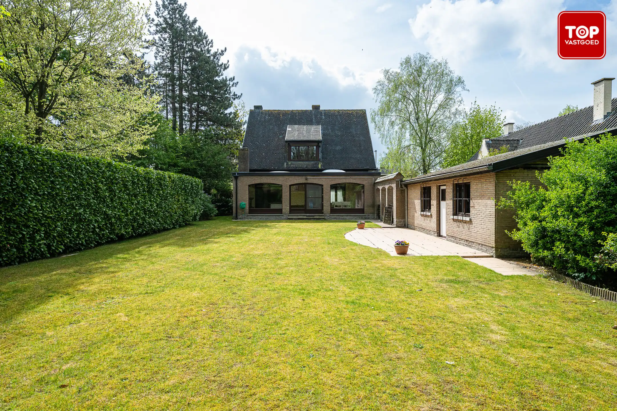 Te renoveren karaktervolle villa met 4 slaapkamers, gelegen op een perceel van 900 m². foto 29