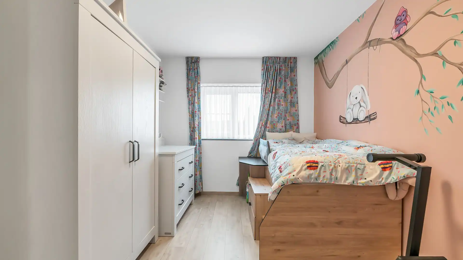 INSTAPKLARE ENERGIEZUINIGE GEZINSWONING MET 3 SLPKS EN ZONNEPANELEN TE KOOP IN MAASMECHELEN foto 14