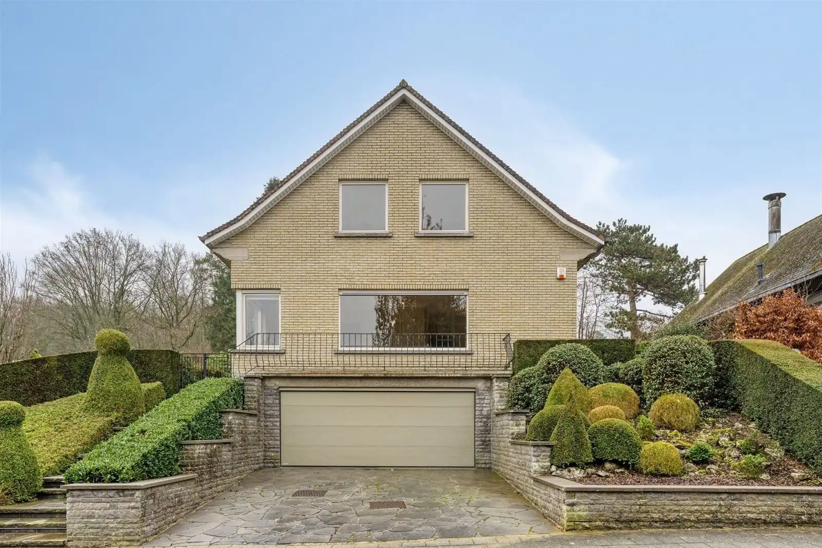 Zeer ruime villa (340m²) op een terrein van 7a38ca foto 24