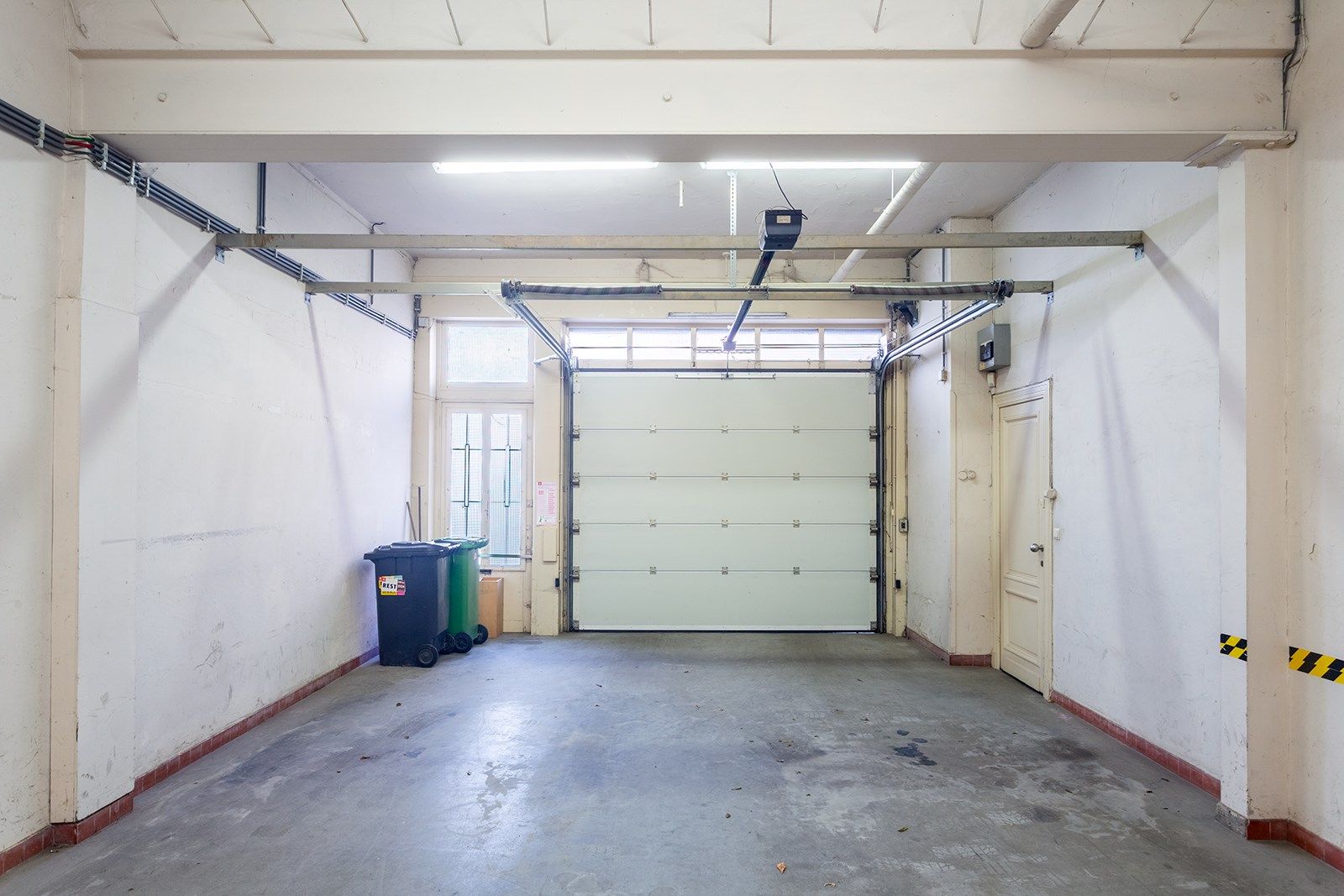 Statig gebouw met mogelijkheden foto 3
