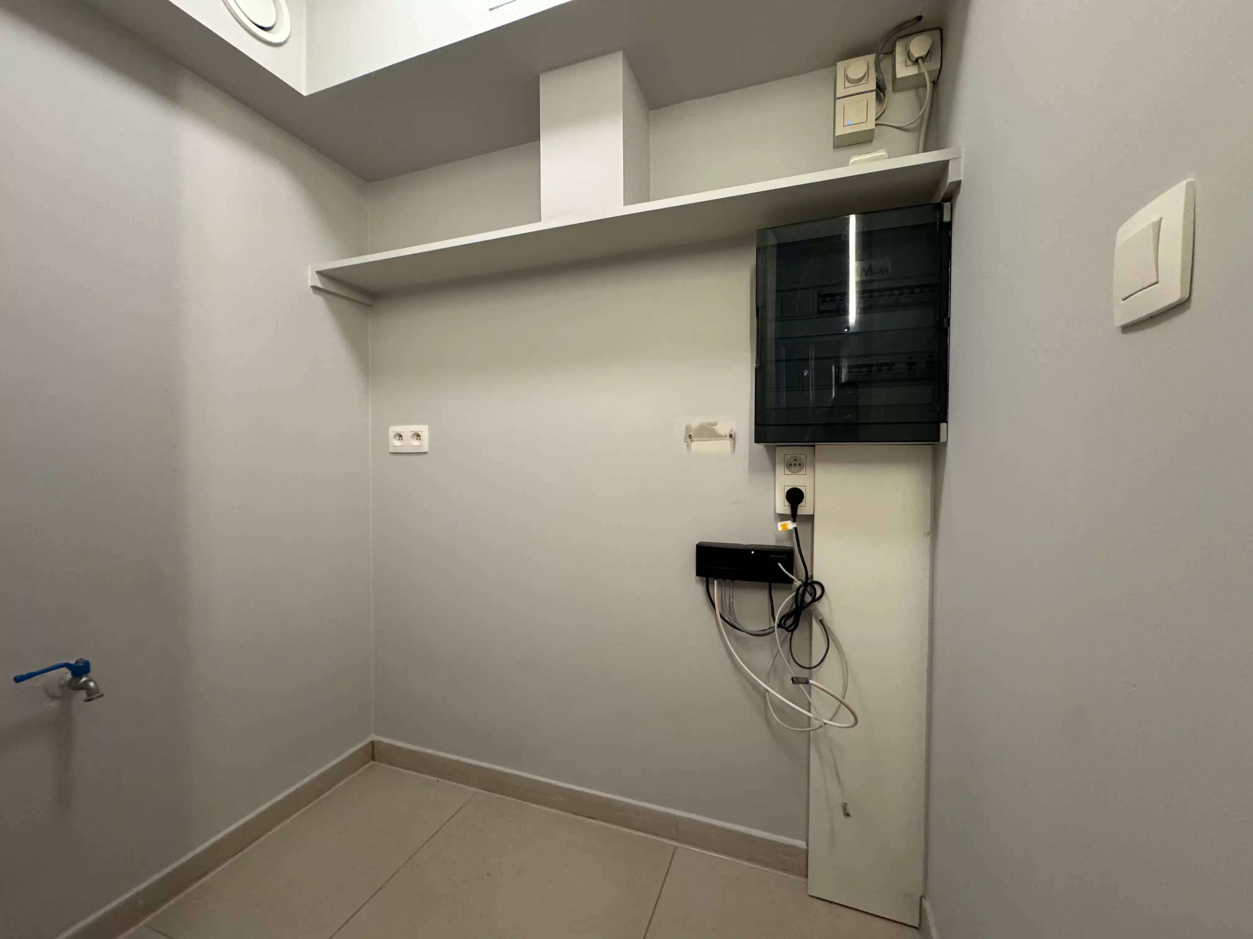 Appartement in gerenoveerd eclectisch herenhuis aan de Sint-Jozefkerk foto 9