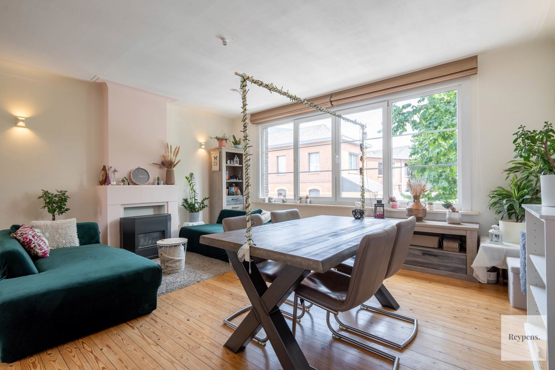 Ruim appartement in het hartje van het centrum! foto 4