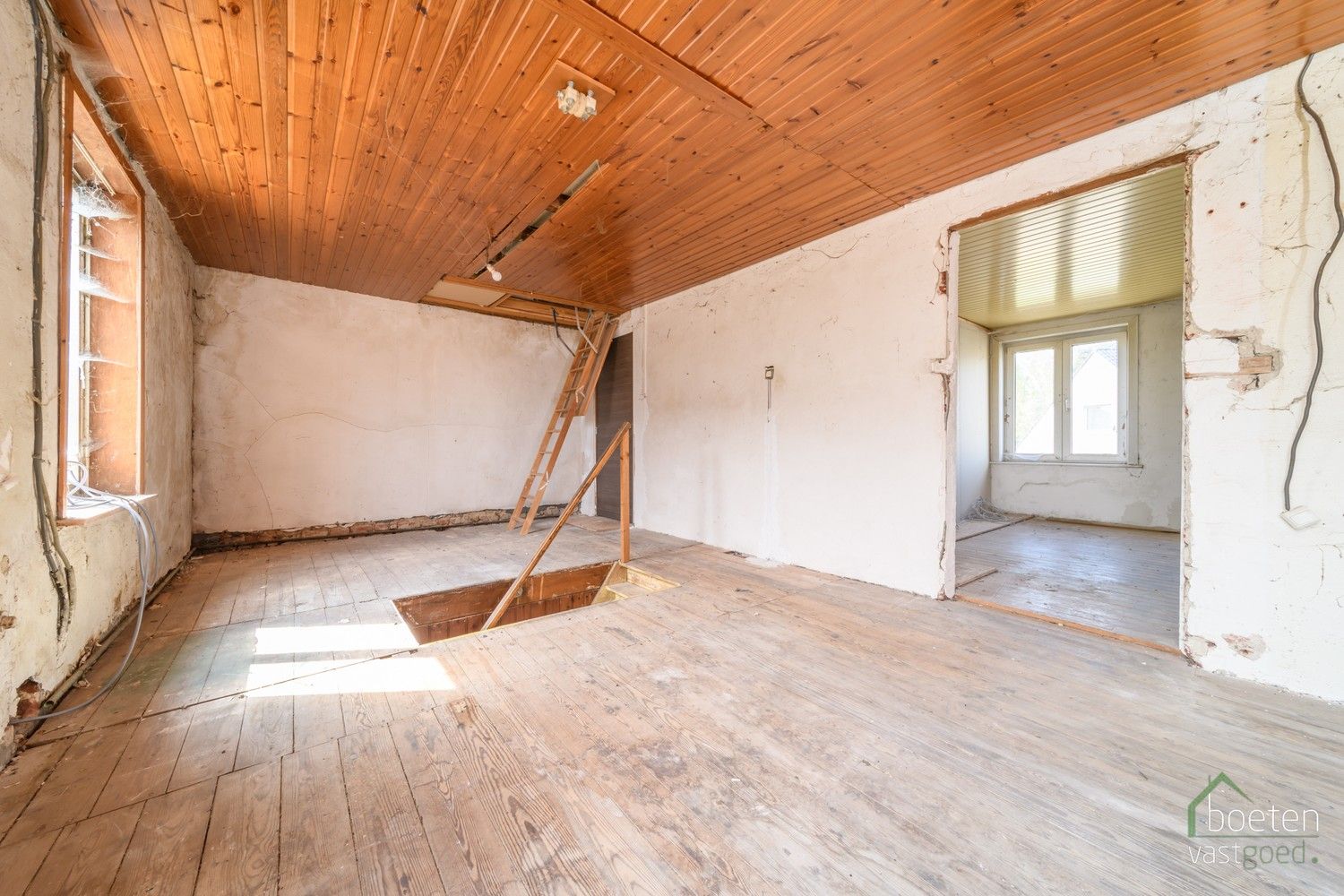 BEVEREN AAN DE IJZER: Renovatieproject en/of (deels) te slopen woonhuis met zuidgerichte tuin op 279m² grondopp. foto 12