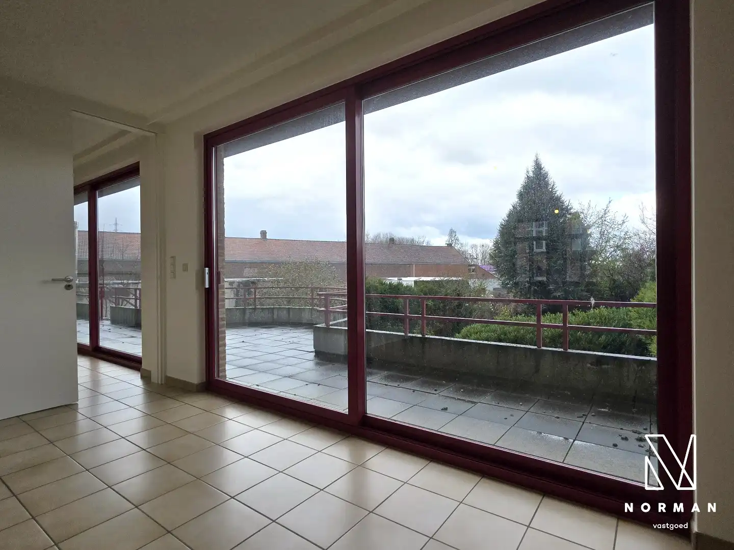 UNIEK: polyvalente eigendom op commerciële ligging in het centrum van Bavikhove foto 9