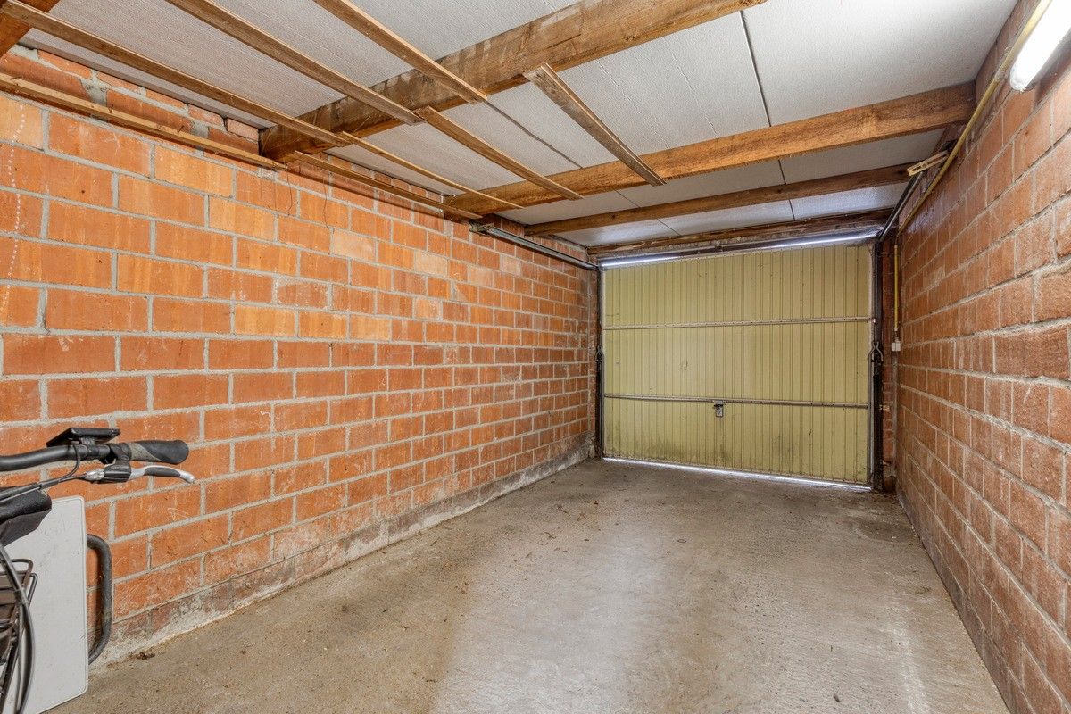Energiezuinige gezinswoning met zonnige tuin en aanpalende garagebox gelegen op wandelafstand van het Sint-Pietersstation. foto 18