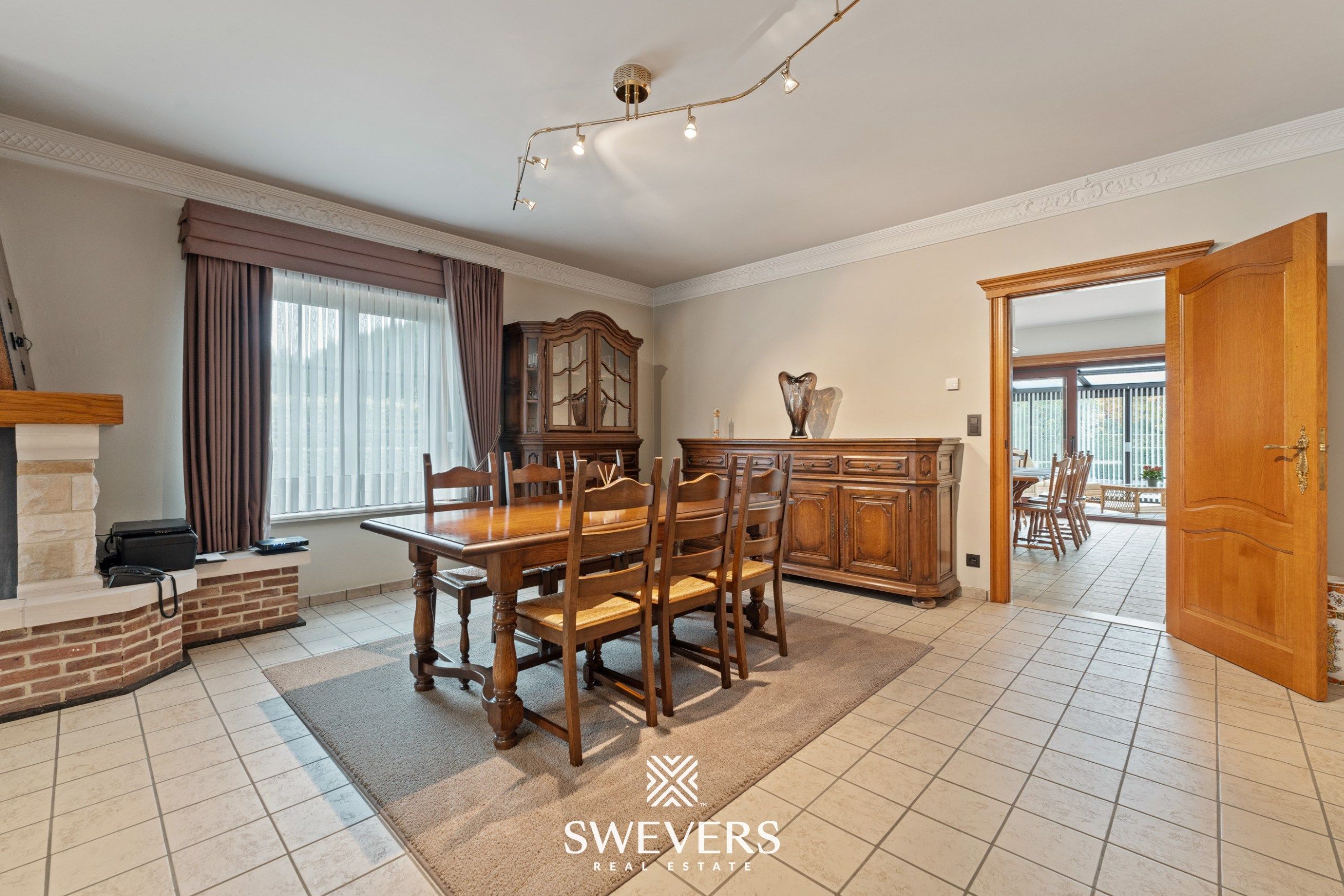 Villa met 395m² woonruimte op 48a zuidgericht perceel foto 6