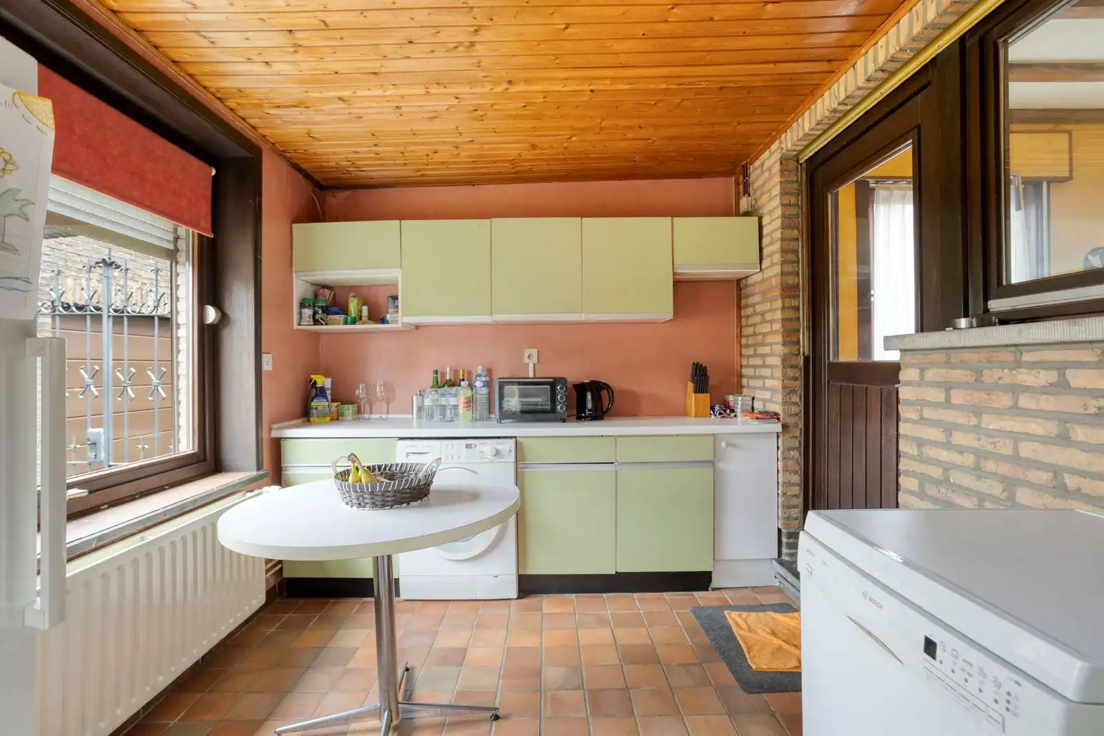 Woning te koop met 3 slaapkamers en ruime zolder foto 12