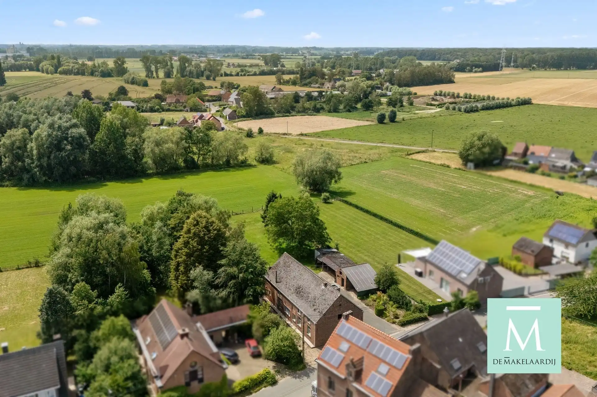 Te renoveren hoeve op een perceel van 20 are in het landelijke Eppegem foto 7