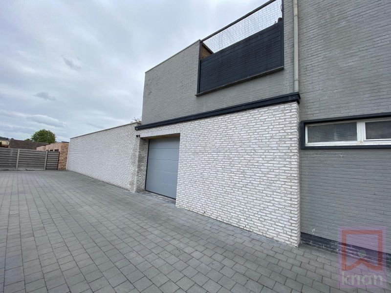 Ruime woning met grote garage (+-93m²) EN magazijn (+-170m²), centrum Geel, ideaal voor zelfstandige of vrij beroeper foto 28