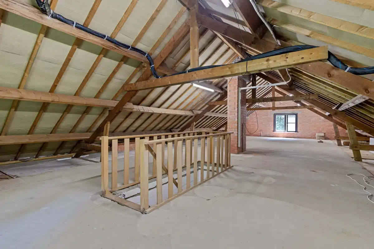 Rustig en residentieel gelegen woning met mogelijkheden op een mooi perceel van 1.317 m². foto 21