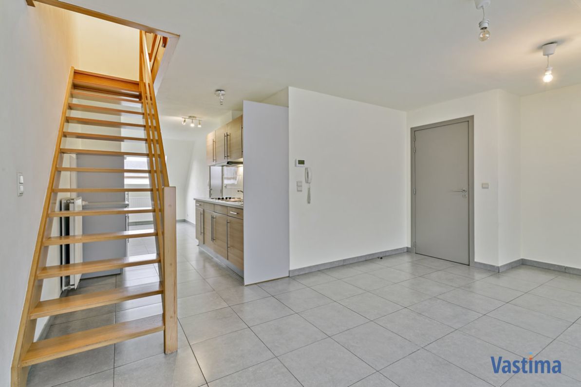 Instapklaar appartement met dubbel verdiep nabij centrum Aalst foto 4