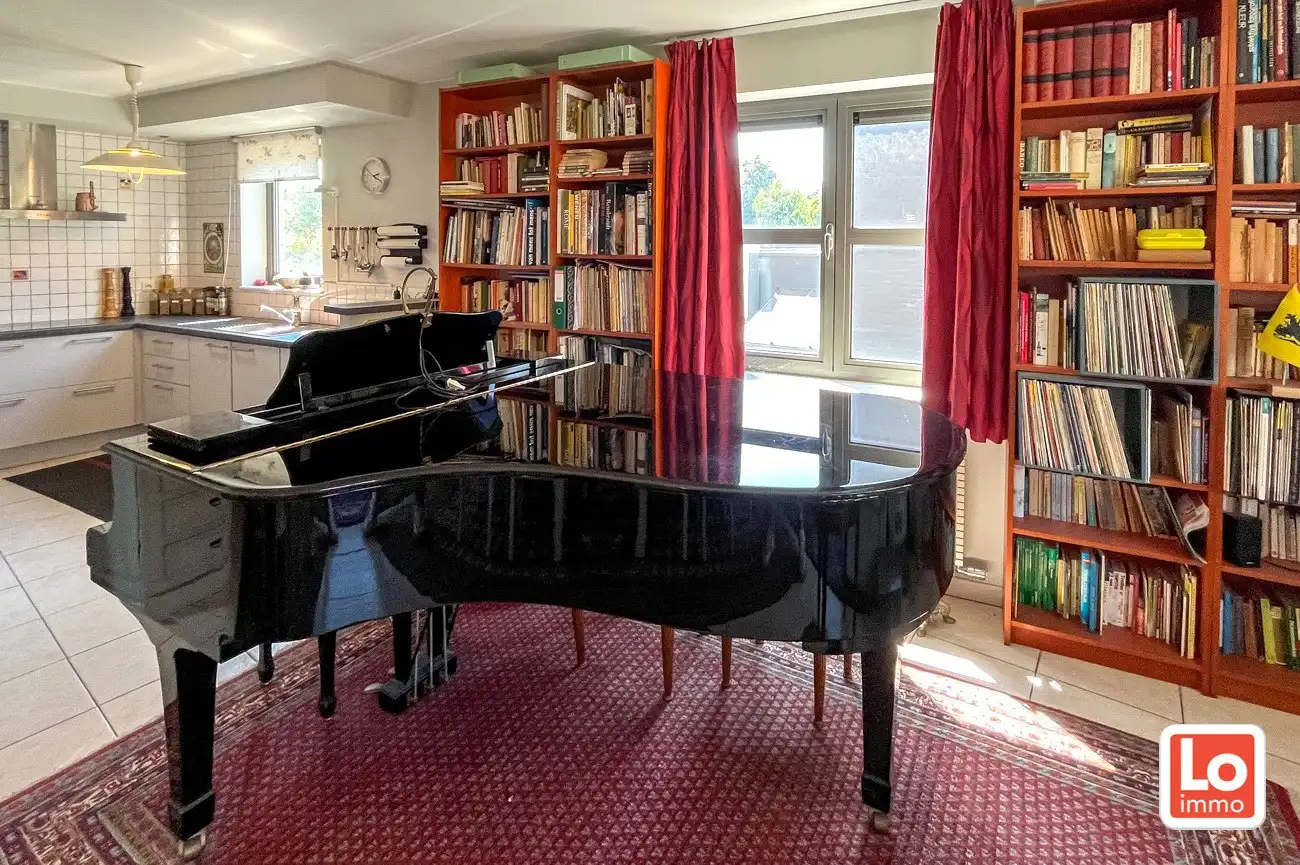 VERKOCHT! Ruim en gezellig appartement met garage in het centrum Lochristi! foto 13