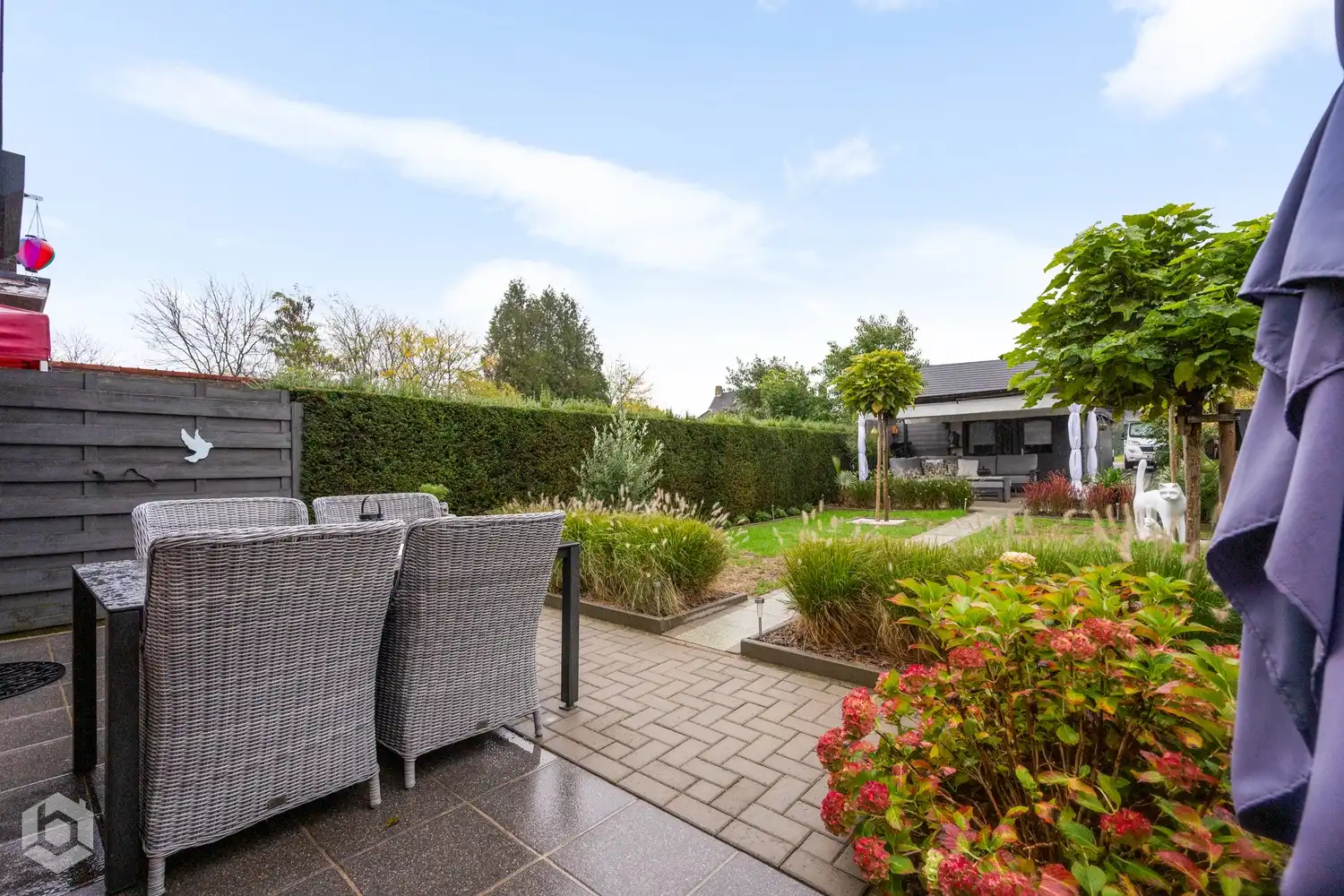Instapklare woonst met 2slpkrs ,garage en achteringang foto 19