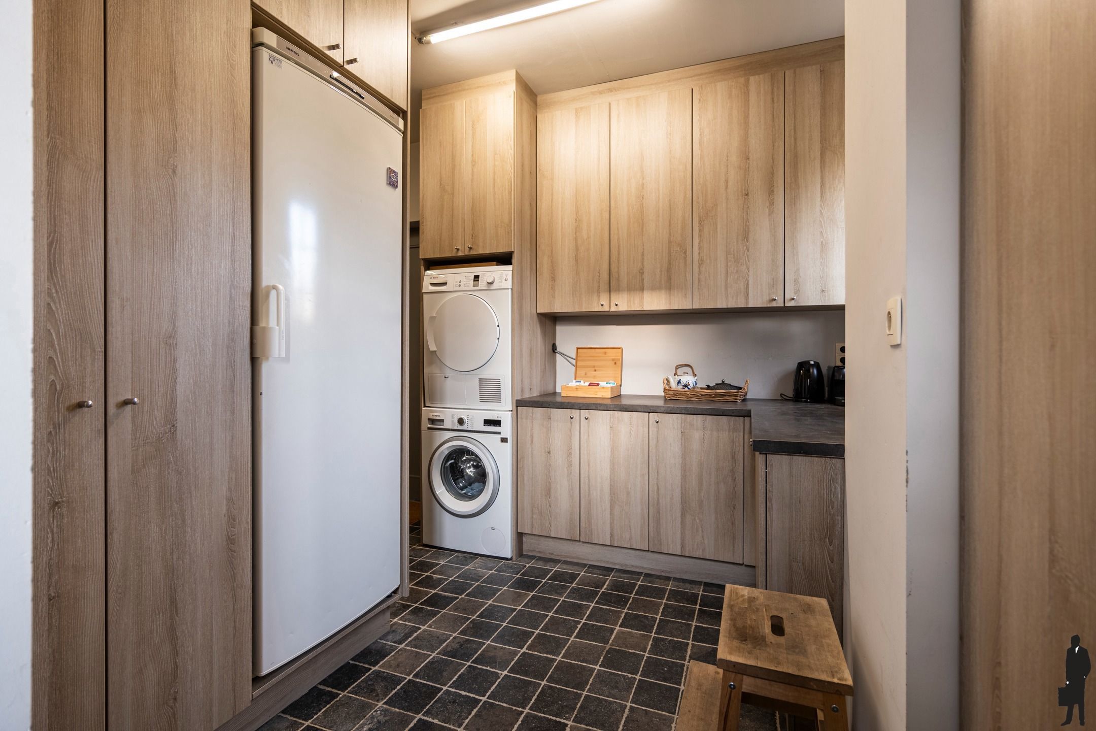 Villa met 4 tot 5 slaapkamers, weiland en paardenstallen (2) foto 16