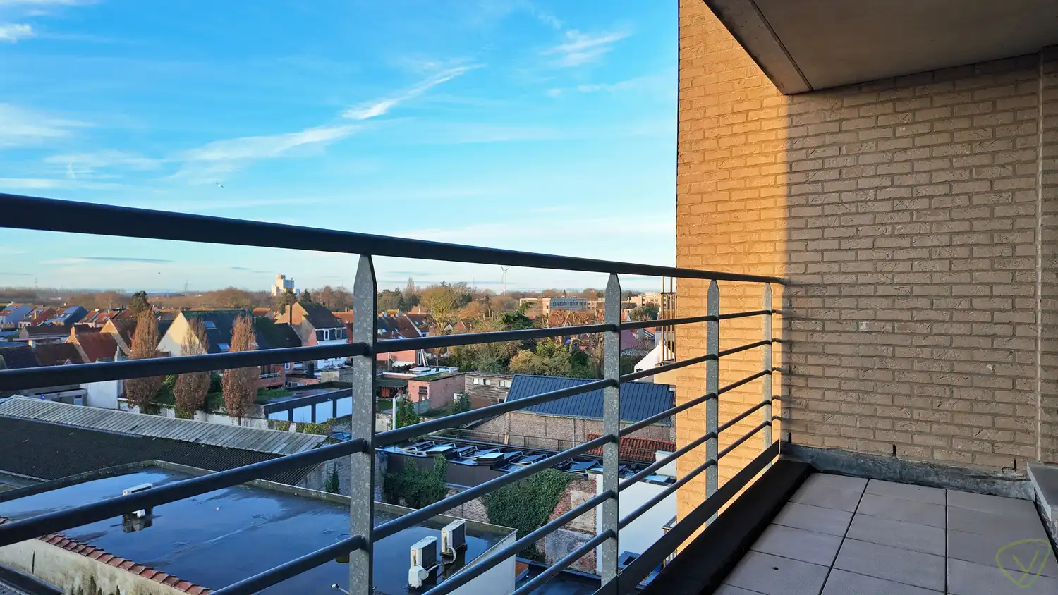 Lichtrijk appartement met panoramisch uitzicht op de Markt van Eeklo! foto 21