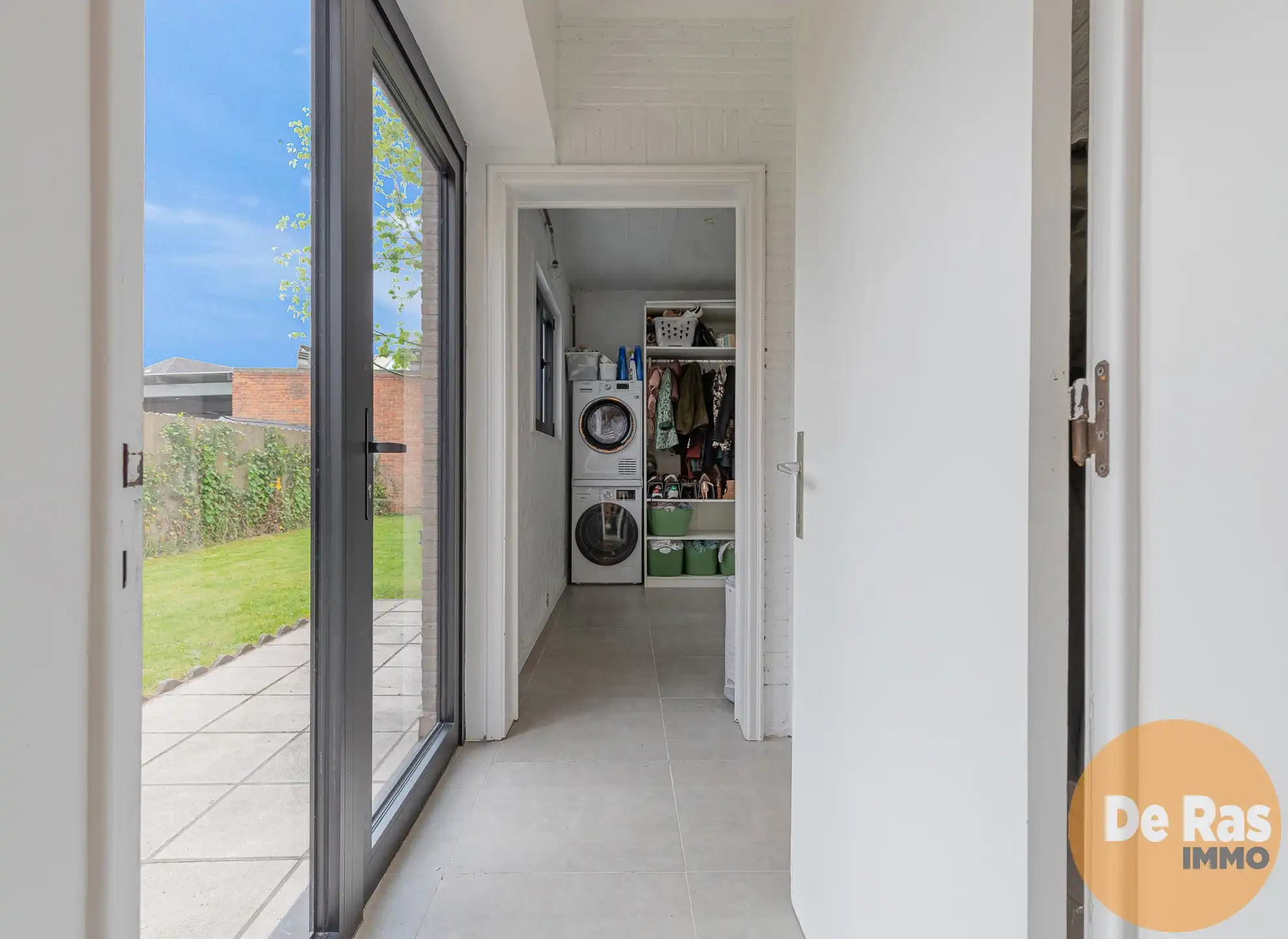 WETTEREN - Ruime instapklare woning met grote garage foto 11