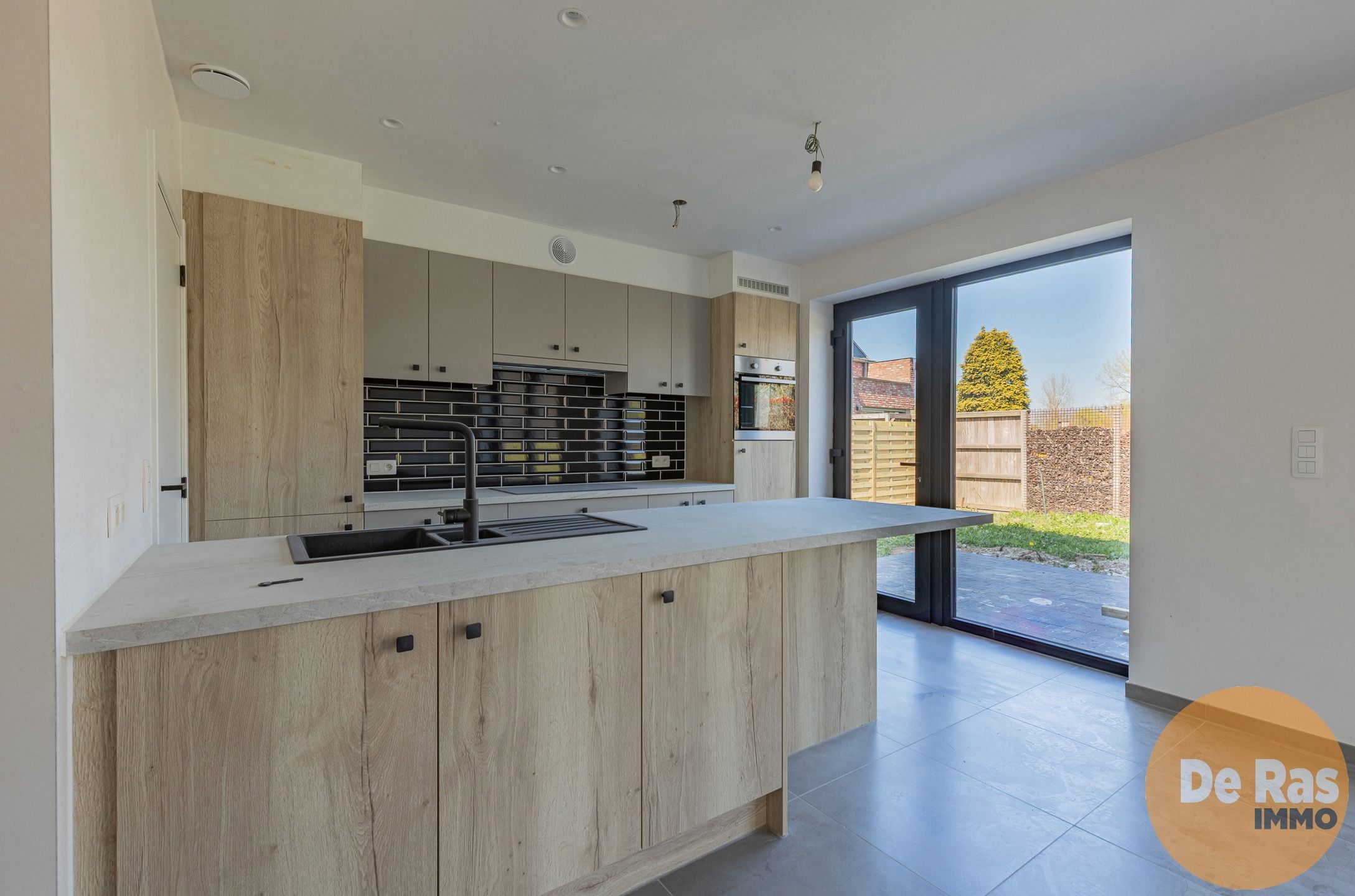 KERKSKEN - Ruime nieuwbouwwoning met 4slpk, garage en tuin! foto 8