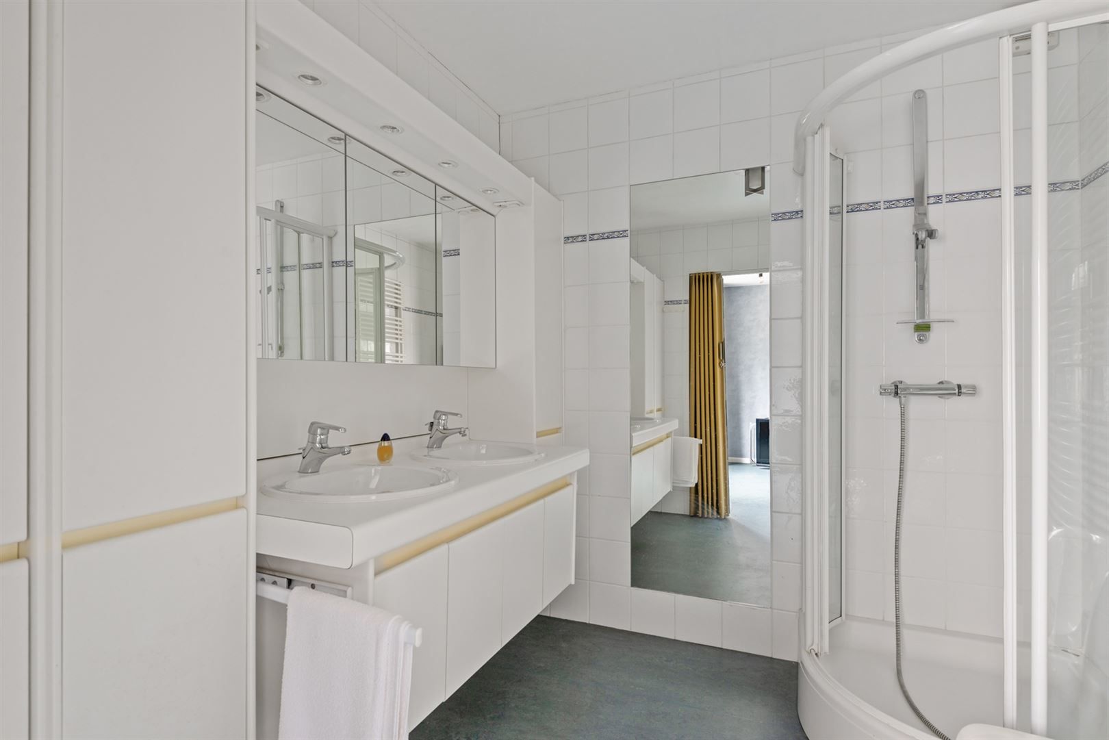 Unieke Art-Déco woning in Ekerse dorpskern. foto 31