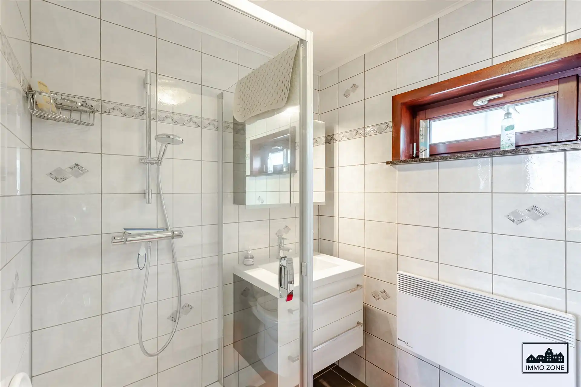 Huis, chalet en ruim magazijn van 375 m2 op toplocatie  foto 21