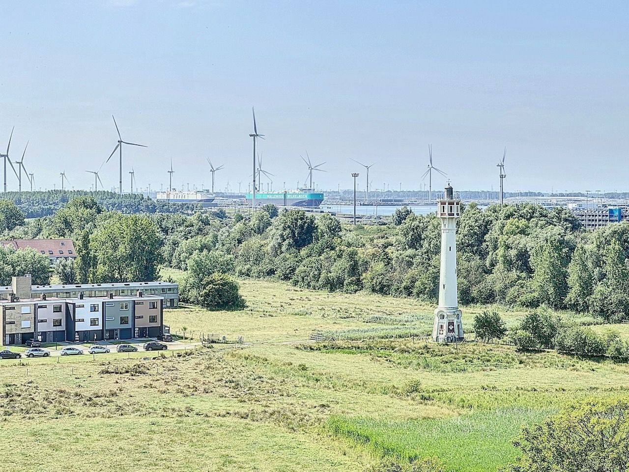 Buitengewoon ruim appartement met frontaal zeezicht en een woonkamer van maar liefst 8,12 m breed! foto 29