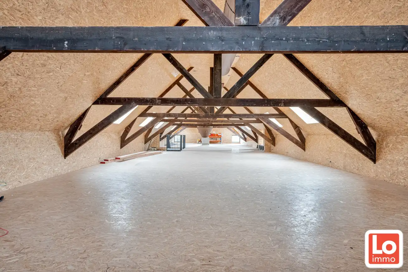 Energiezuinige kantoorruimte van 332m² in totaal gerenoveerde Hoeve! foto 7