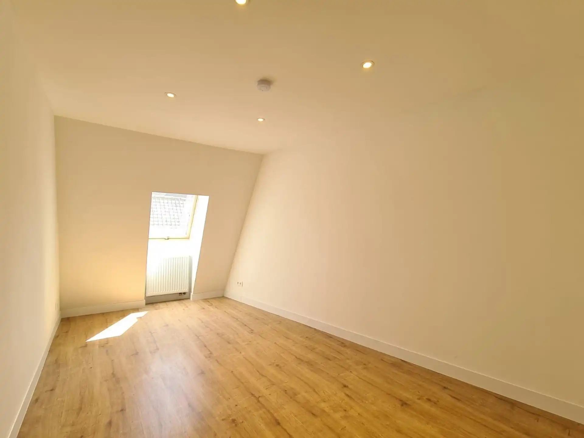 Topgelegen appartement met 3 slaapkamers en 2 badkamers  foto 13
