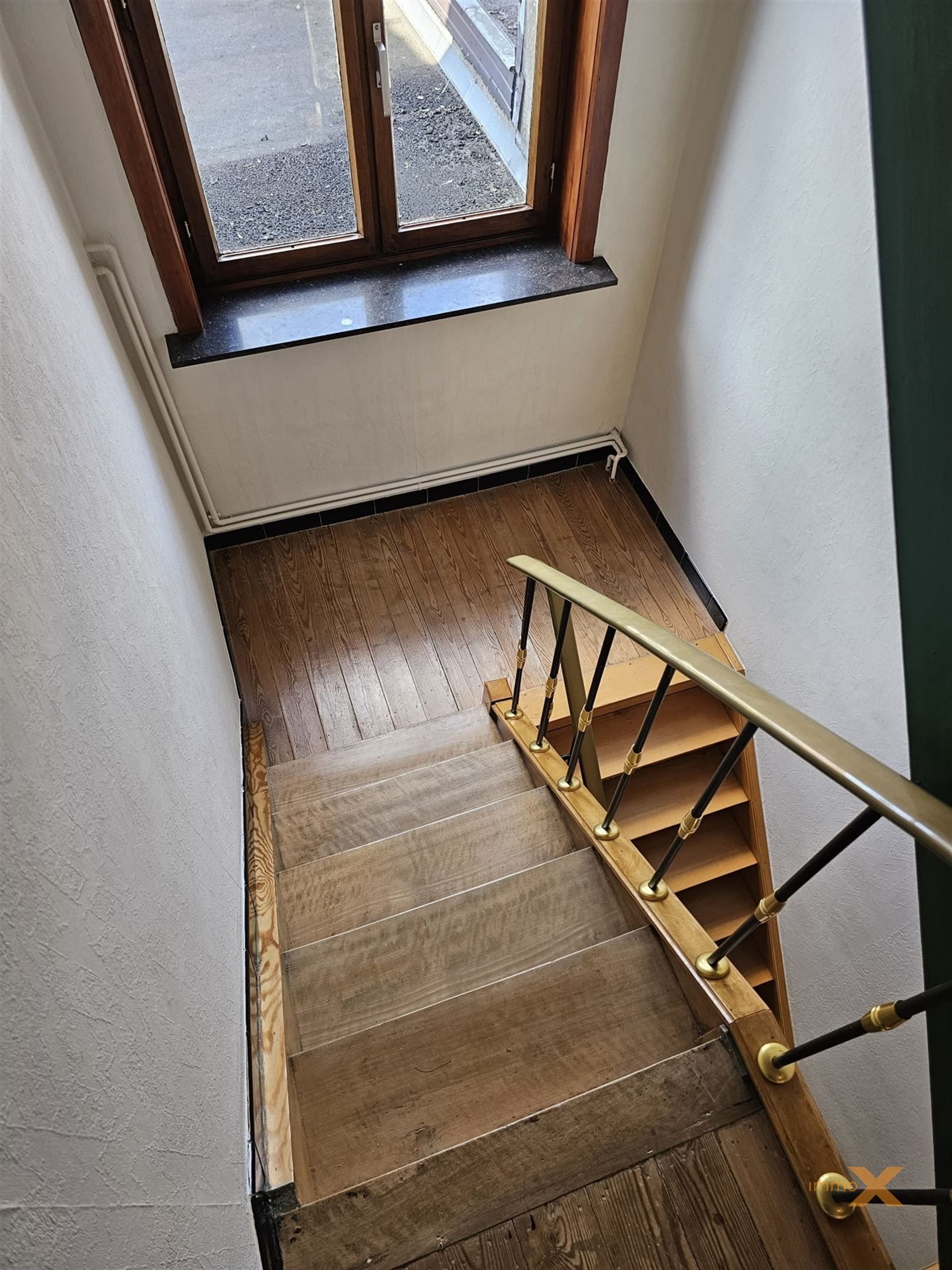 CHARMANTE WONING MET TUIN EN GARAGE foto 18
