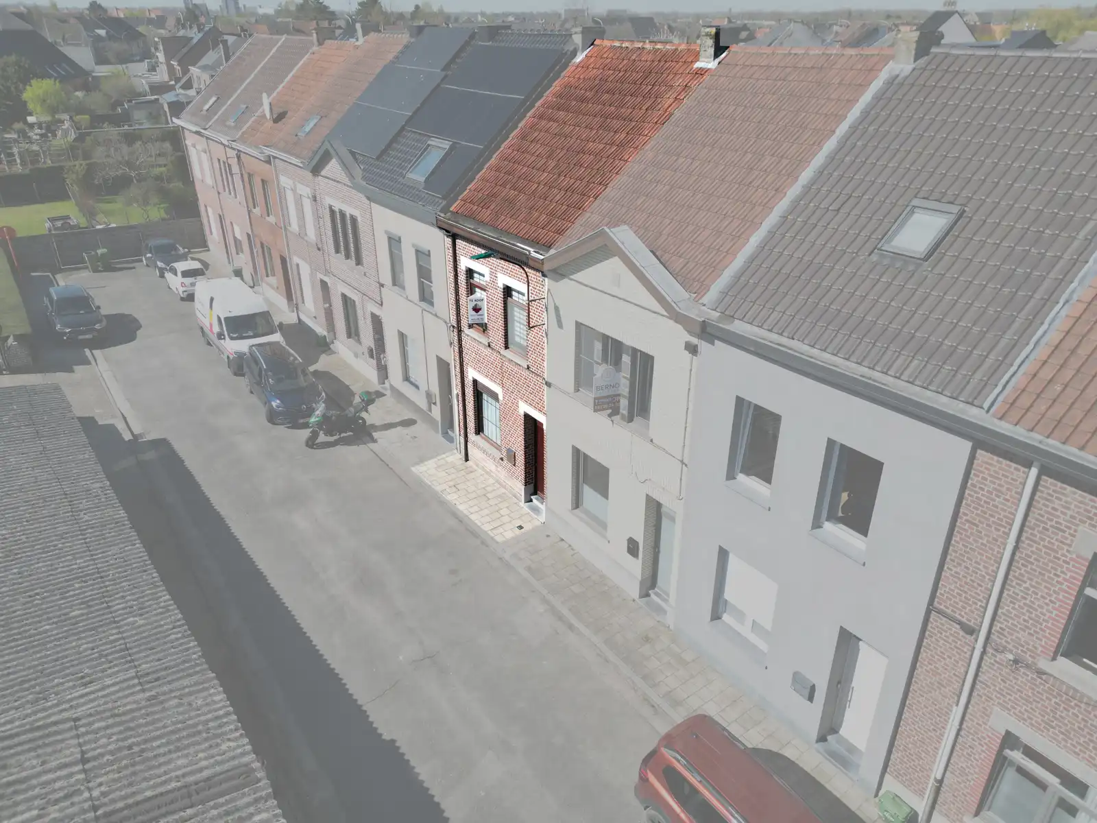 Gezellige stadswoning met 2 SLPK én zonnige tuin! foto 19