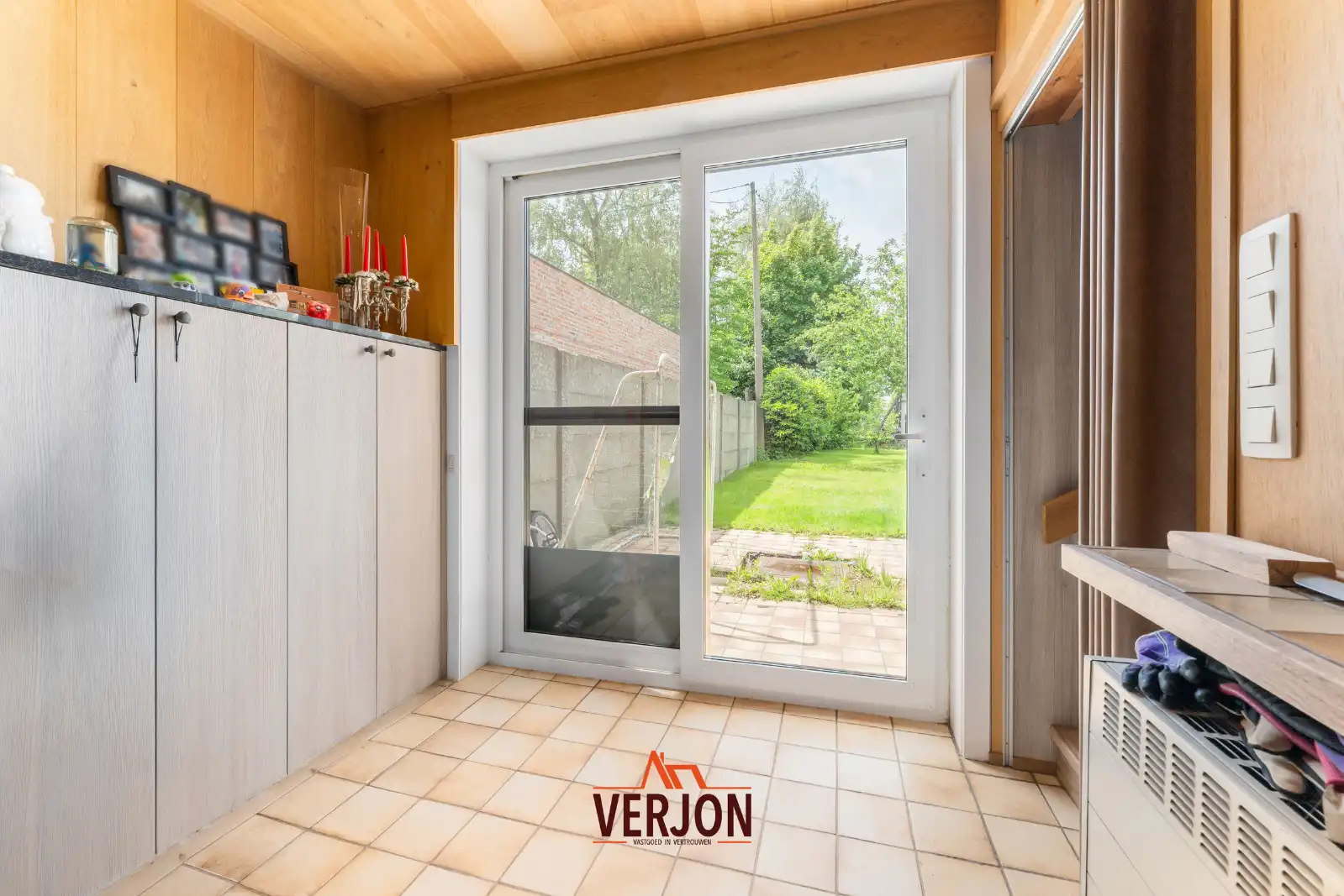 Te renoveren woning met enorm perceel van 2.251 m² in Emelgem! foto 10